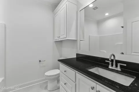 Bath - 504 Portner Dr, Canton, MS 39046 photo 3 of 3