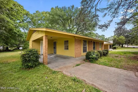 2516 Montebello Drive Dr, Jackson, MS 39213