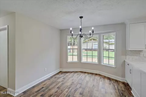 Dining - 51 Summit Ridge Dr, Brandon, MS 39042 photo 1 of 2