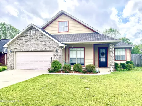 13079 Oakberry Ln, Gulfport, MS 39503