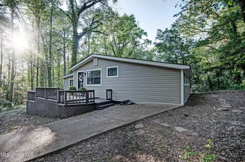 Exterior - 102 Hickory Holw, Florence, MS 39073 photo 2 of 8
