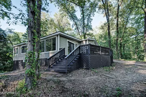 Exterior - 102 Hickory Holw, Florence, MS 39073 photo 5 of 8