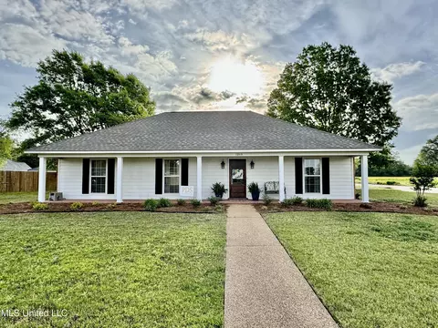 1215 S Fifth Ave, Cleveland, MS 38732