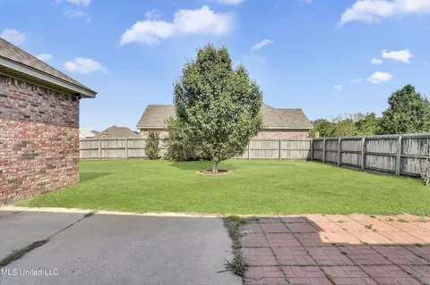 Exterior - 511 Kate Lofton Dr, Brandon, MS 39047 photo 2 of 6