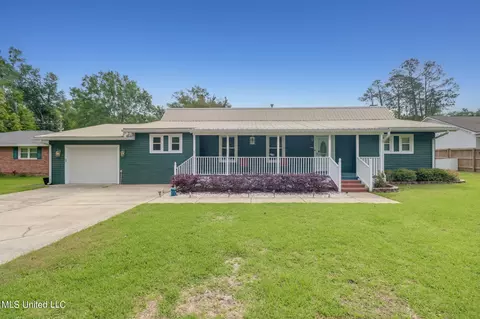 4808 Chamberlain Ave, Gulfport, MS 39507