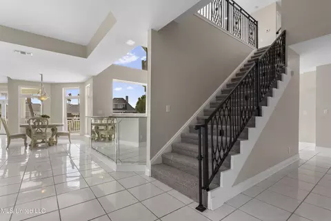 Entry Way - 2003 Claudette Ct, Biloxi, MS 39531 photo 4 of 8