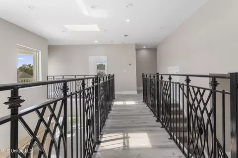 Entry Way - 2003 Claudette Ct, Biloxi, MS 39531 photo 7 of 8