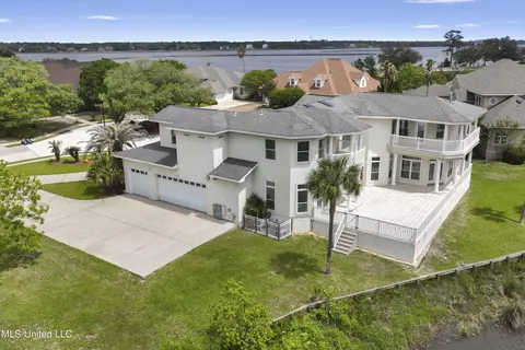 Exterior - 2003 Claudette Ct, Biloxi, MS 39531 photo 10 of 11