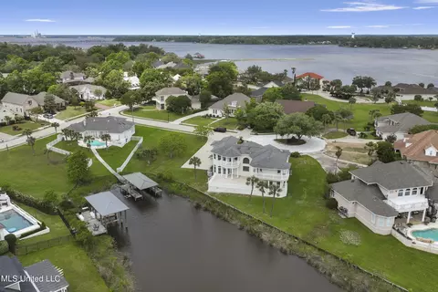 View/Area - 2003 Claudette Ct, Biloxi, MS 39531 photo 3 of 6
