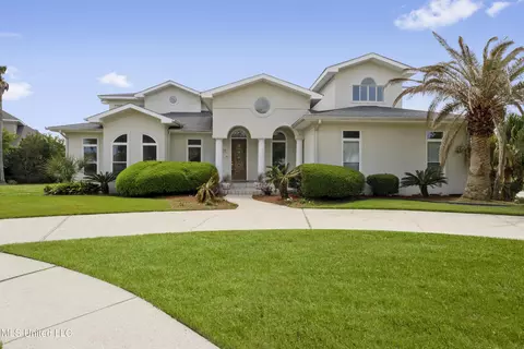 Exterior - 2003 Claudette Ct, Biloxi, MS 39531 photo 2 of 11
