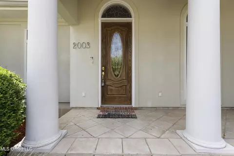 Entry Way - 2003 Claudette Ct, Biloxi, MS 39531 photo 1 of 8
