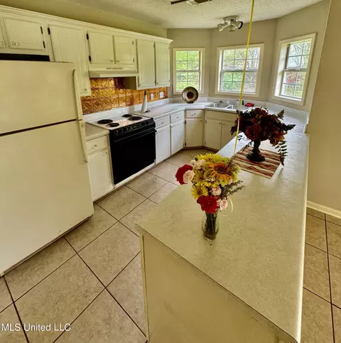 1208 Ms-334, Oxford, MS 38655 photo 3
