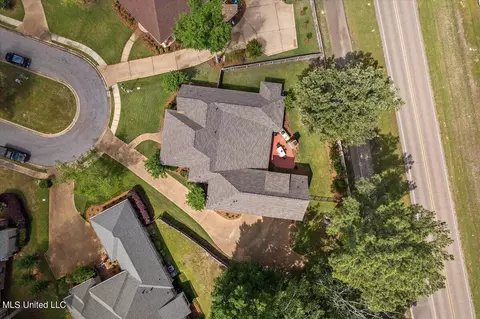 Exterior - 204 Catherine Cor, Brandon, MS 39047 photo 13 of 14