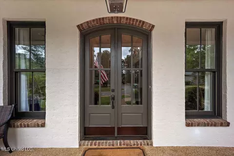 Exterior - 204 Catherine Cor, Brandon, MS 39047 photo 4 of 14