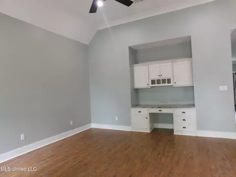 Kitchen - 1457 N Thunderbird, Hernando, MS 38632 photo 5 of 5