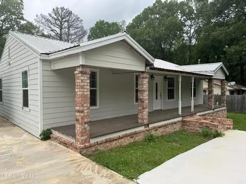 3969 Boozier Dr, Jackson, MS 39212
