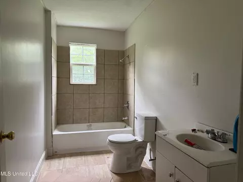 3969 Boozier Dr, Jackson, MS 39212 photo 3