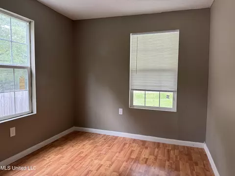 3969 Boozier Dr, Jackson, MS 39212 photo 2