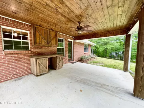 Exterior - 258 Hebron Hill Dr, Brandon, MS 39042 photo 9 of 33