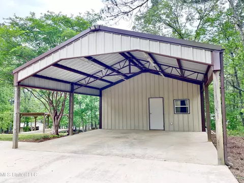 Exterior - 258 Hebron Hill Dr, Brandon, MS 39042 photo 7 of 33