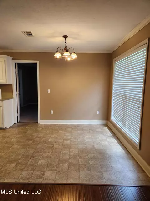 Dining - 370 Greystone Pointe, Terry, MS 39170 photo 1 of 1