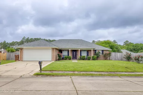 14161 Millie St, Biloxi, MS 39532