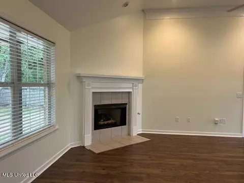 Living - 720 Prominence Dr, Flowood, MS 39232 photo 3 of 5