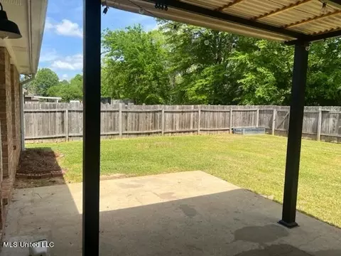 Exterior - 720 Prominence Dr, Flowood, MS 39232 photo 11 of 17