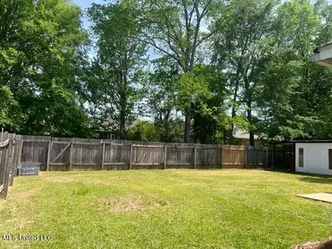 Exterior - 720 Prominence Dr, Flowood, MS 39232 photo 12 of 17