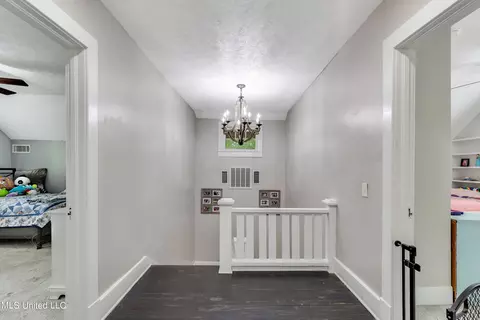Entry Way - 114 Willow St, D'lo, MS 39062 photo 1 of 1
