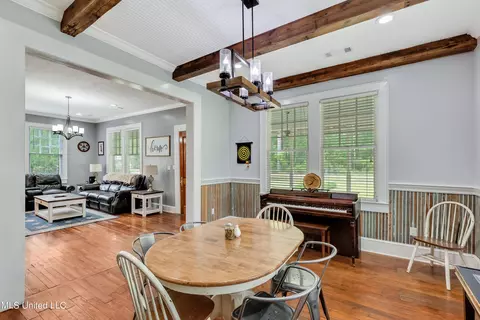 Dining - 114 Willow St, D'lo, MS 39062 photo 2 of 2