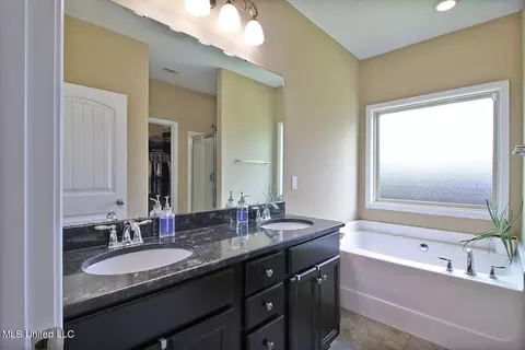 Bath - 3880 River Trace Dr, Biloxi, MS 39532 photo 1 of 3