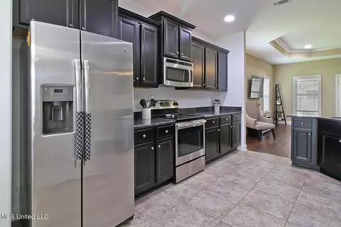 Kitchen - 3880 River Trace Dr, Biloxi, MS 39532 photo 1 of 4