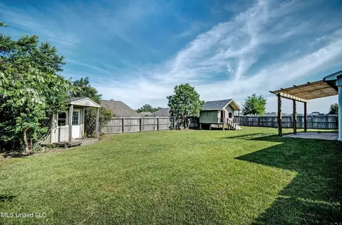 Exterior - 336 Towne St, Brandon, MS 39042 photo 3 of 3