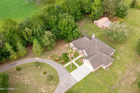 Exterior - 47 Mansfield Rd, Picayune, MS 39466 photo 11 of 14