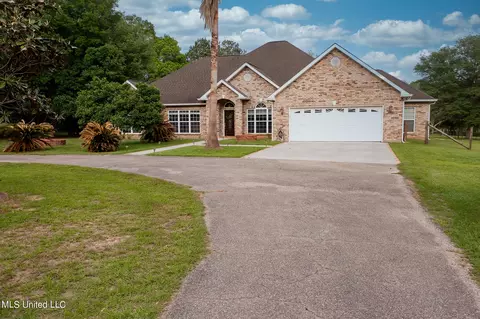 Exterior - 47 Mansfield Rd, Picayune, MS 39466 photo 4 of 14