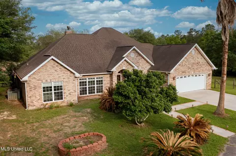 Exterior - 47 Mansfield Rd, Picayune, MS 39466 photo 9 of 14