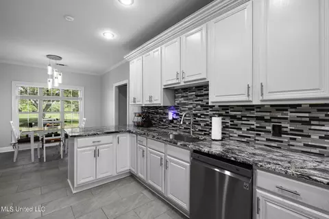 Kitchen - 47 Mansfield Rd, Picayune, MS 39466 photo 1 of 4