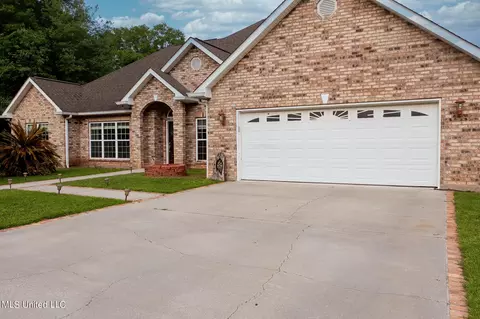 Exterior - 47 Mansfield Rd, Picayune, MS 39466 photo 6 of 14