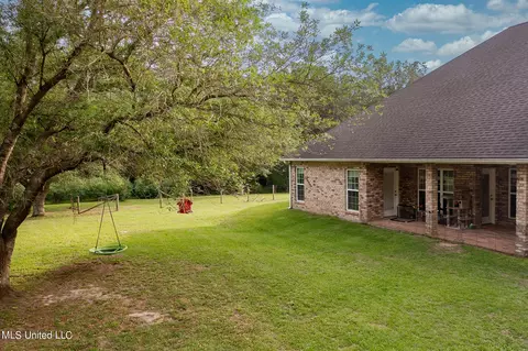 Exterior - 47 Mansfield Rd, Picayune, MS 39466 photo 7 of 14