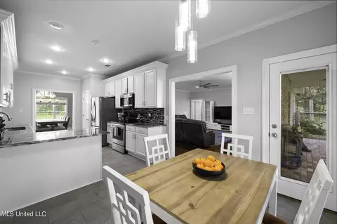 Kitchen - 47 Mansfield Rd, Picayune, MS 39466 photo 3 of 4