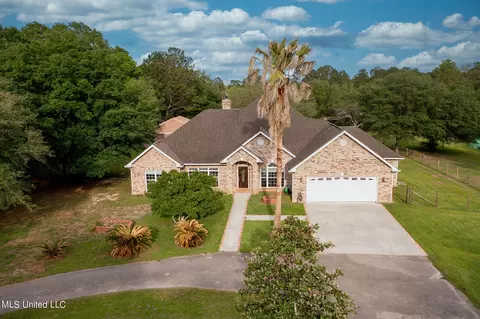 47 Mansfield Rd, Picayune, MS 39466