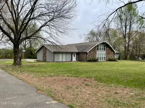 7198 Davidson Rd, Olive Branch, MS 38654