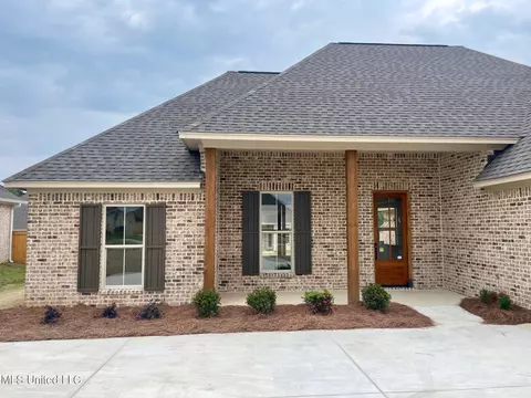 593 E Park St, Canton, MS 39046 photo 4