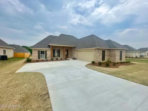 593 E Park St, Canton, MS 39046 photo 2