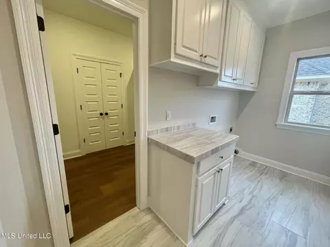 593 E Park St, Canton, MS 39046 photo 13