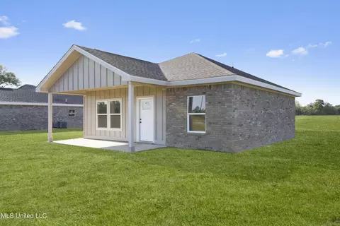 Exterior - 3177 Tannertown Rd, Lucedale, MS 39452 photo 2 of 6