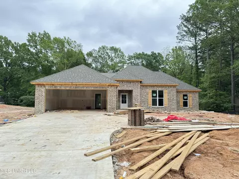 910 N Church St, Richland, MS 39218