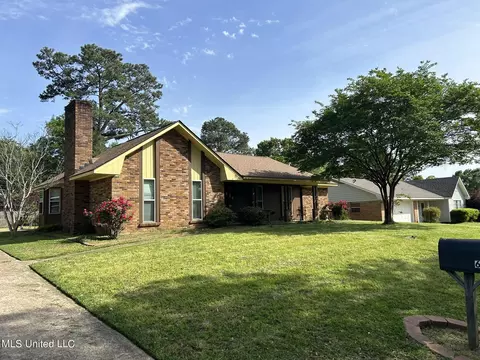 654 Bruin Ave, Pearl, MS 39208