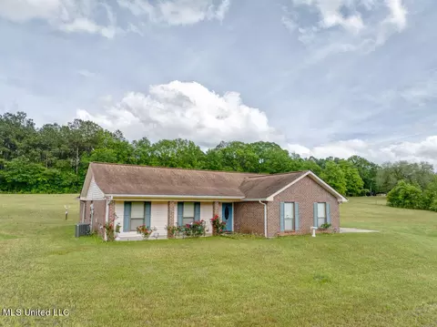 10123 Possum Fork Rd, Picayune, MS 39466